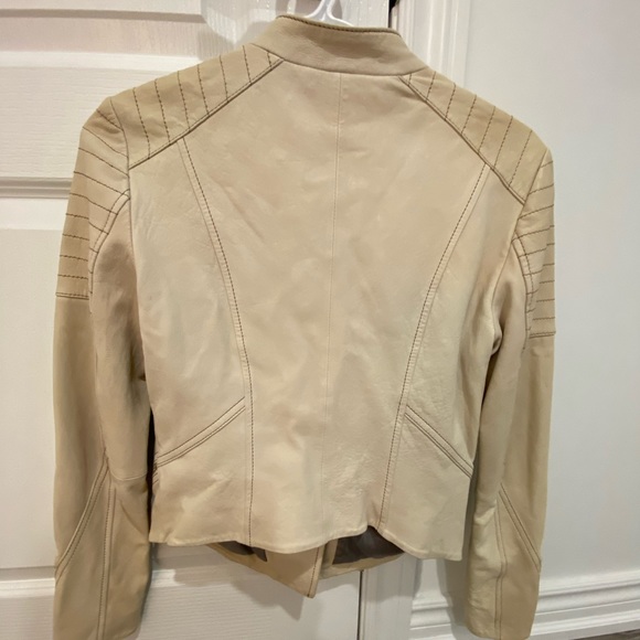 Andrew Marc soft beige leather jacket. Small (S) like brand new - Picture 2 of 2